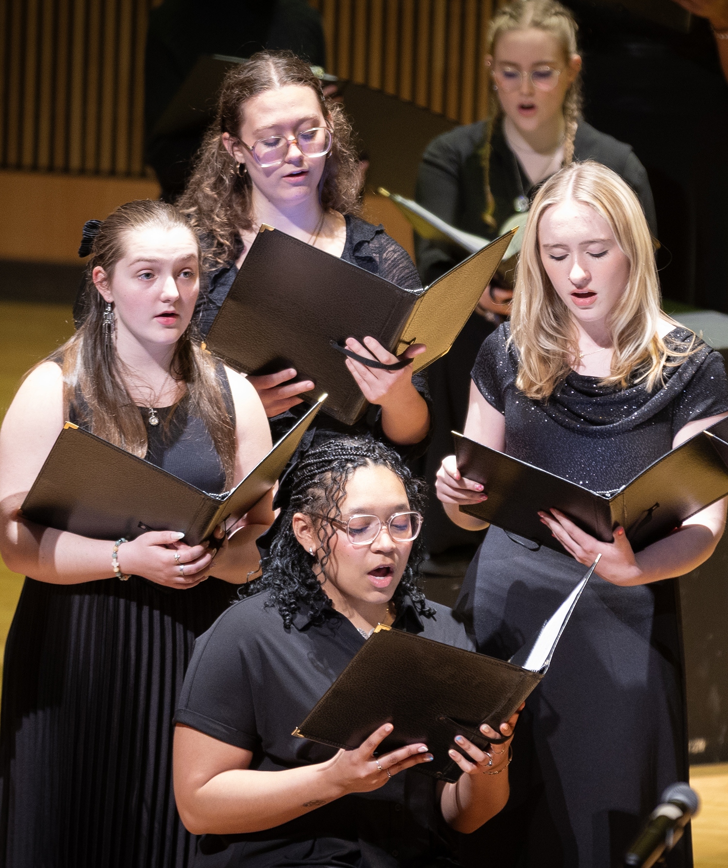 choral concert singers